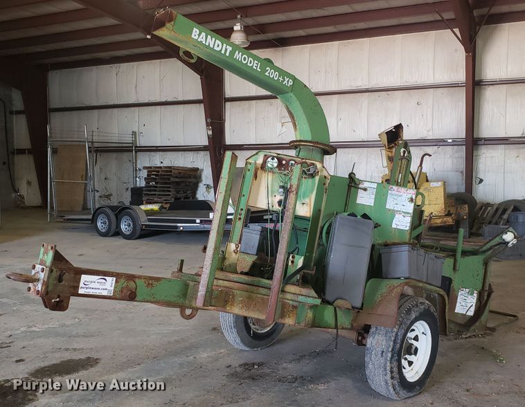 image for item DH2783 1998 Bandit 200TXP wood chipper