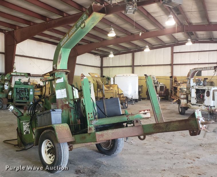 image for item DH2783 1998 Bandit 200TXP wood chipper