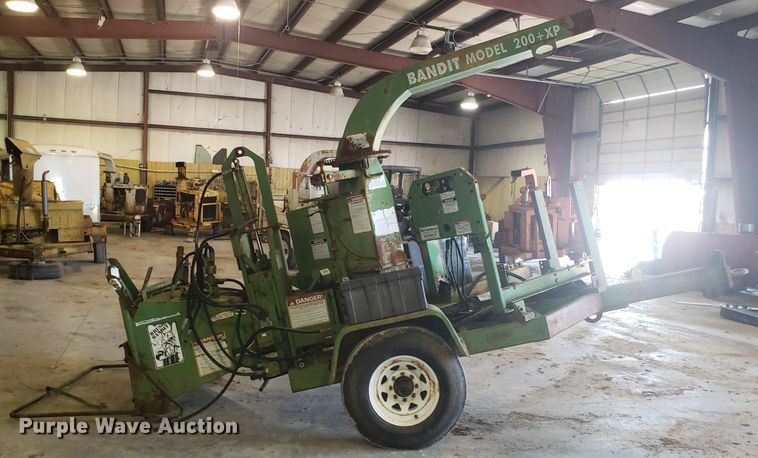 image for item DH2783 1998 Bandit 200TXP wood chipper