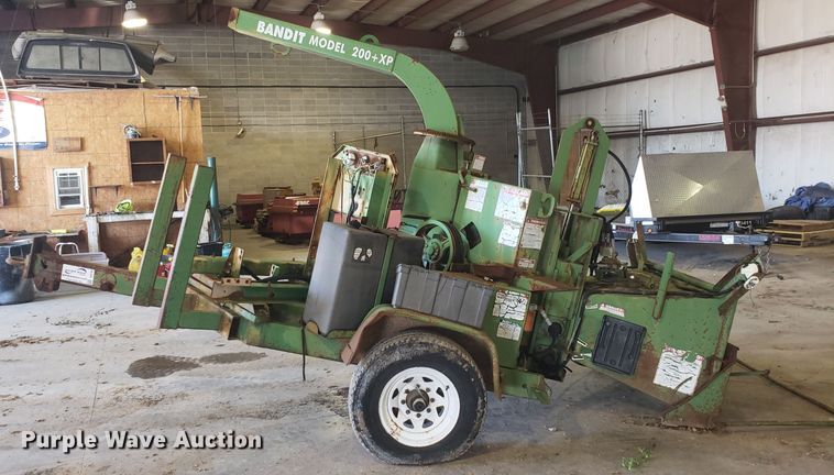 image for item DH2783 1998 Bandit 200TXP wood chipper