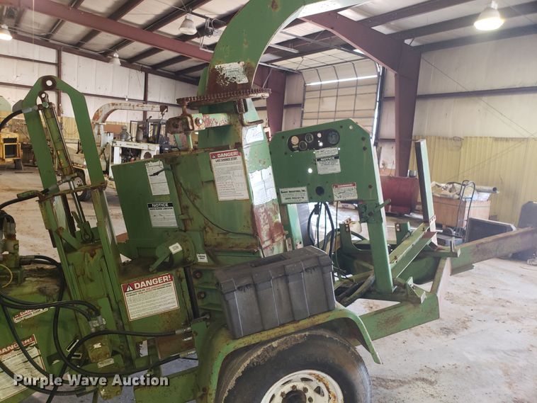 image for item DH2783 1998 Bandit 200TXP wood chipper