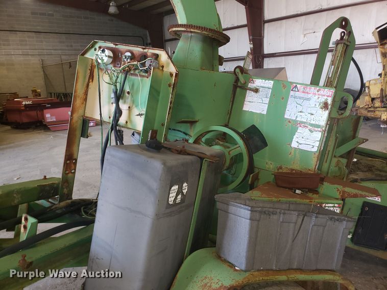 image for item DH2783 1998 Bandit 200TXP wood chipper