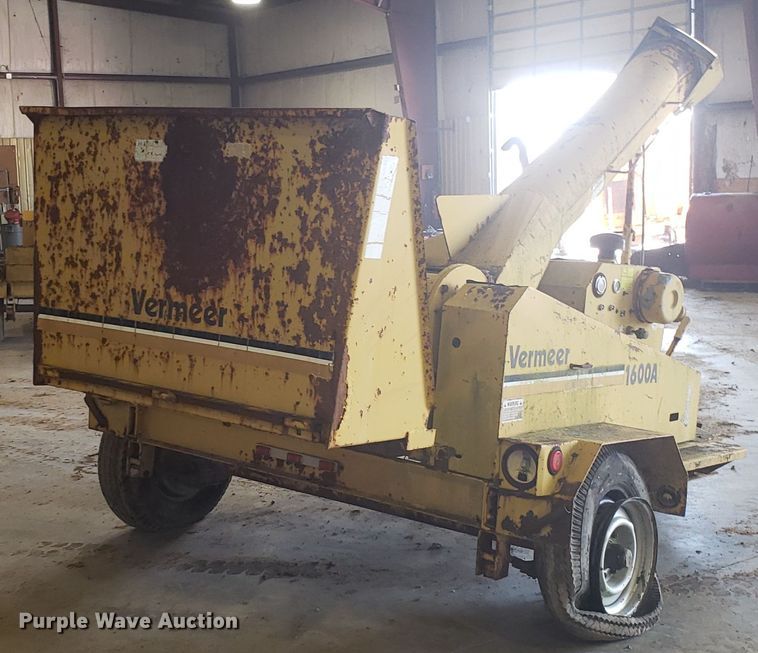 1992 Vermeer 1600A wood chipper in Springfield, MO Item DH2784 sold