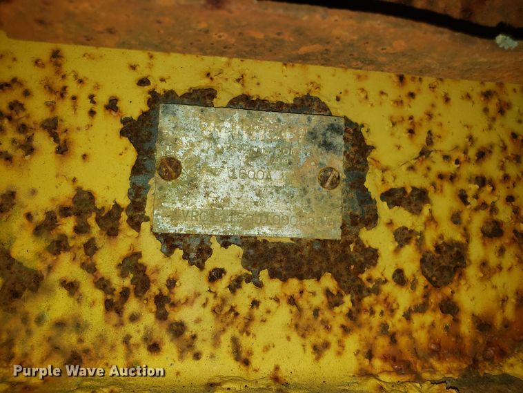 image for item DH2784 1992 Vermeer 1600A wood chipper