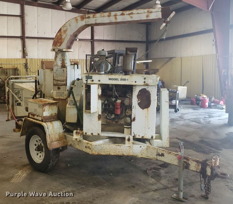 image for item DH2786 1992 Bandit 200T wood chipper