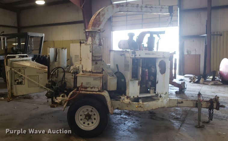 image for item DH2786 1992 Bandit 200T wood chipper