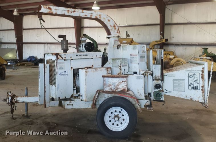 image for item DH2786 1992 Bandit 200T wood chipper