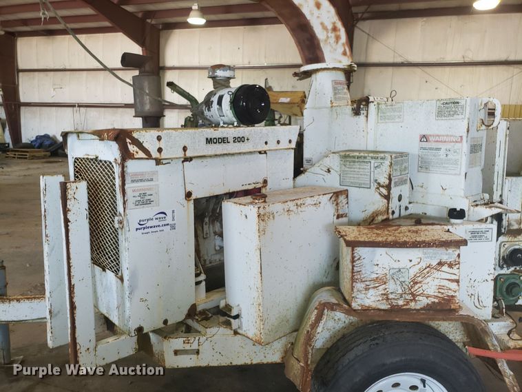 image for item DH2786 1992 Bandit 200T wood chipper