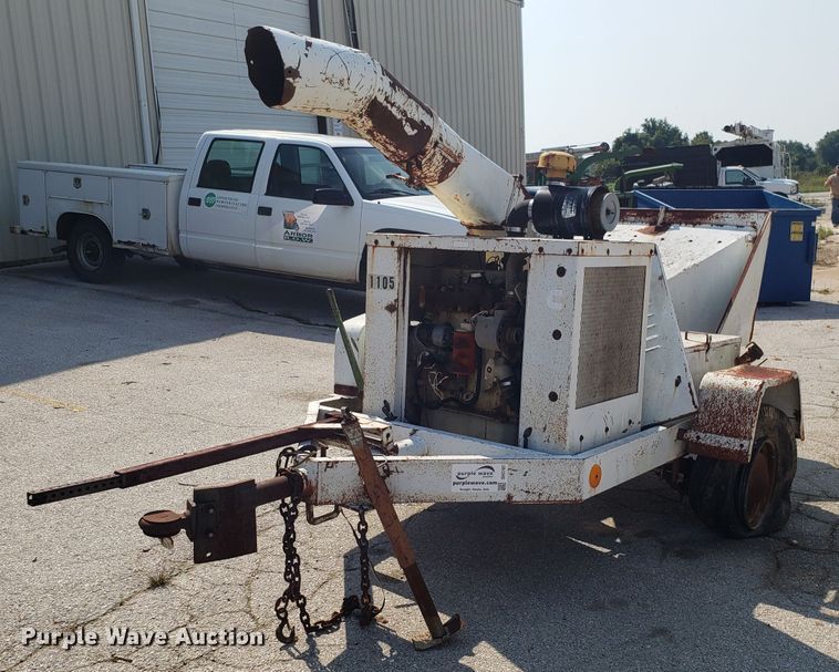 image for item DH2787 1973 Chipmore TM-120-C3 wood chipper