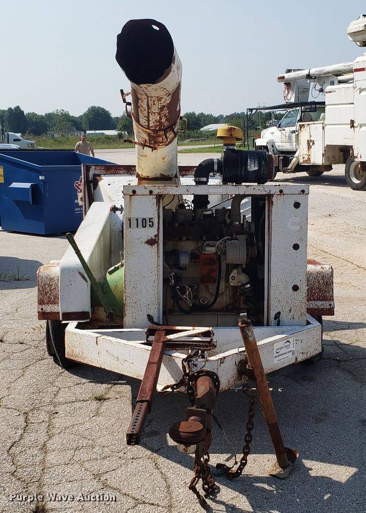 image for item DH2787 1973 Chipmore TM-120-C3 wood chipper