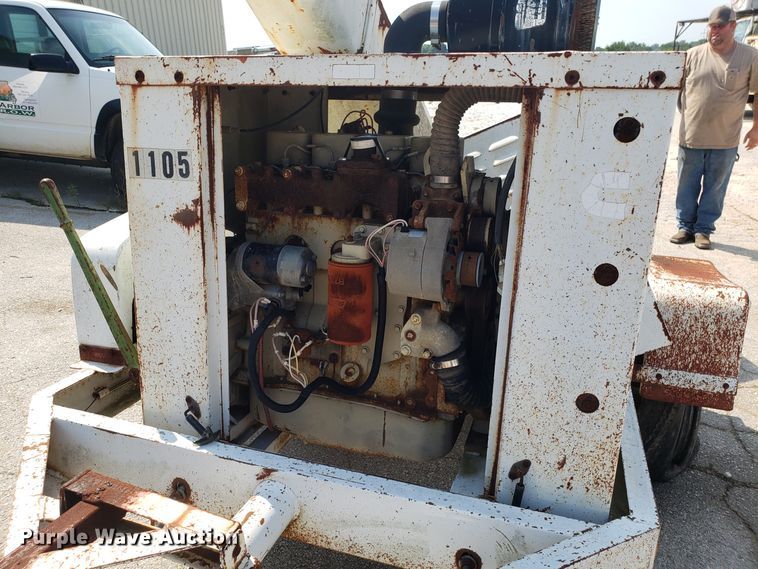 image for item DH2787 1973 Chipmore TM-120-C3 wood chipper