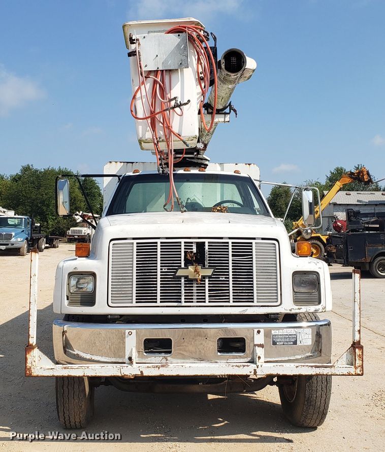 image for item DH2788 1994 Chevrolet Kodiak C6500 bucket  truck