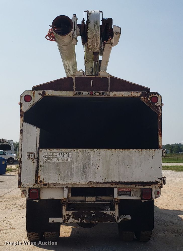 image for item DH2788 1994 Chevrolet Kodiak C6500 bucket  truck