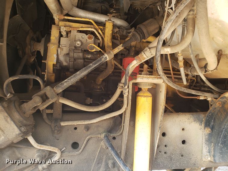 image for item DH2788 1994 Chevrolet Kodiak C6500 bucket  truck