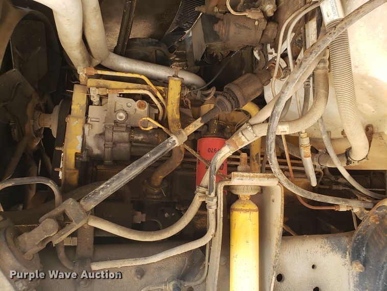 image for item DH2788 1994 Chevrolet Kodiak C6500 bucket  truck