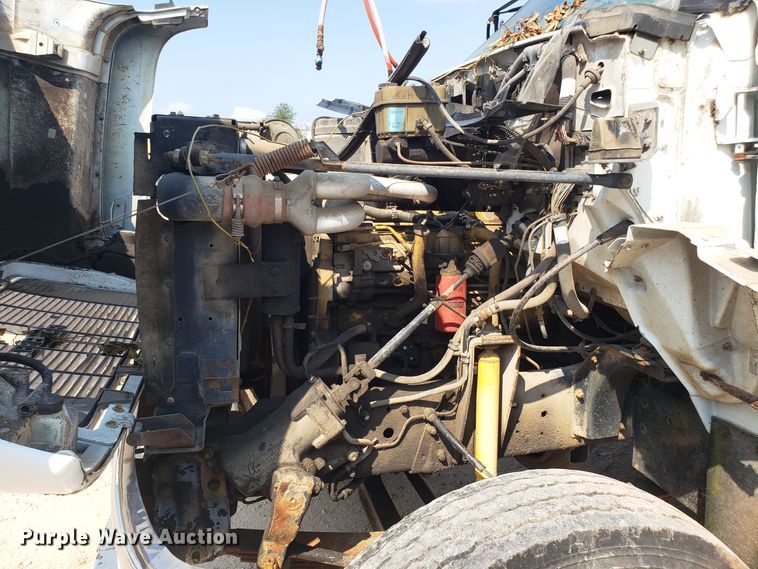 image for item DH2788 1994 Chevrolet Kodiak C6500 bucket  truck