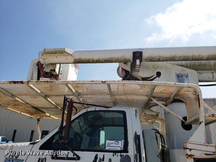 image for item DH2789 1994 Chevrolet Kodiak C6500 bucket truck