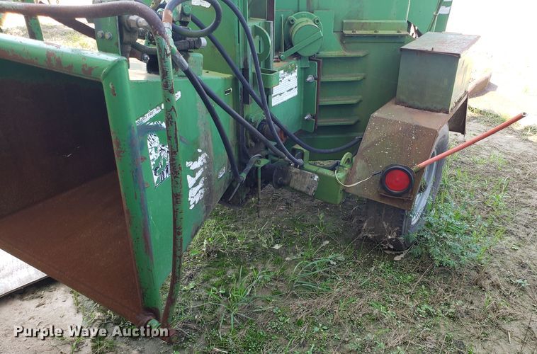 image for item DH2790 1994 Bandit 200T wood chipper