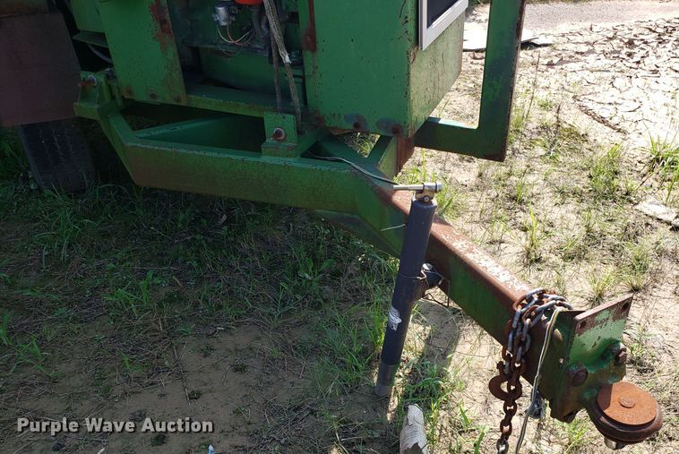 image for item DH2790 1994 Bandit 200T wood chipper