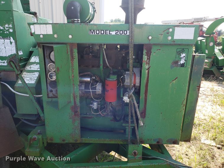 image for item DH2790 1994 Bandit 200T wood chipper