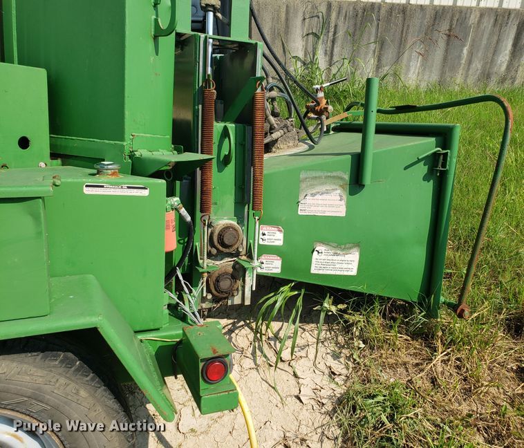 image for item DH2791 1995 Bandit 200XP wood chipper