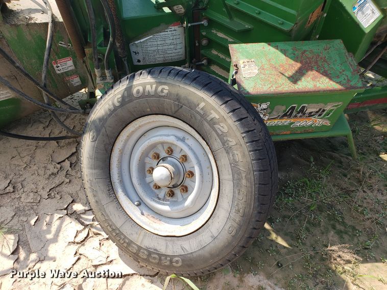 image for item DH2791 1995 Bandit 200XP wood chipper