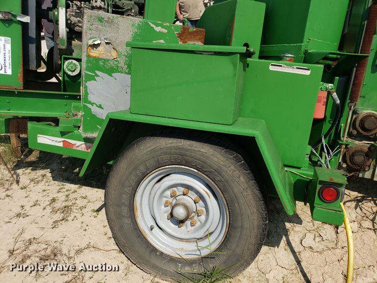 image for item DH2791 1995 Bandit 200XP wood chipper