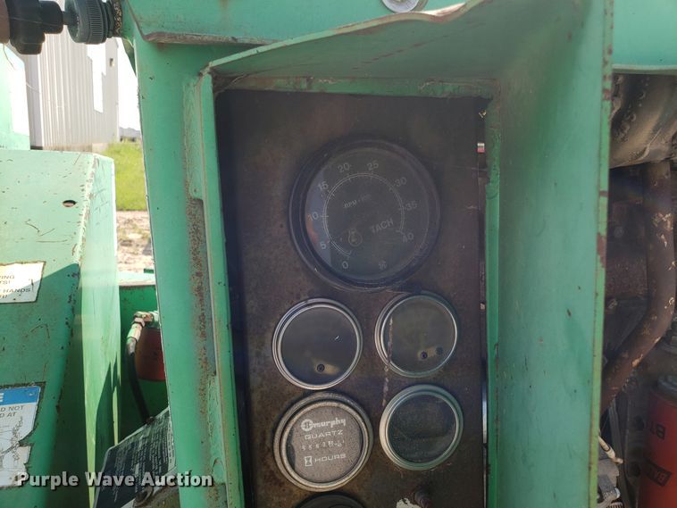 image for item DH2793 1992 Bandit 200T wood chipper