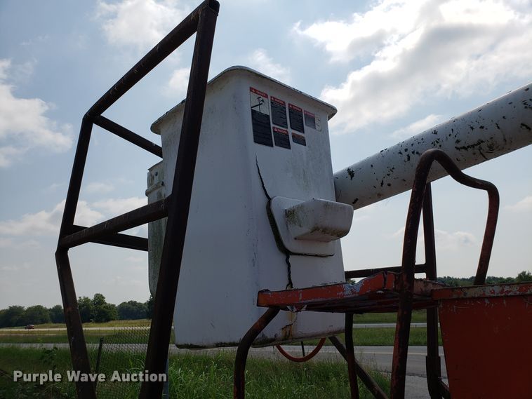 image for item DH2794 1996 Timberjack 450 skidder