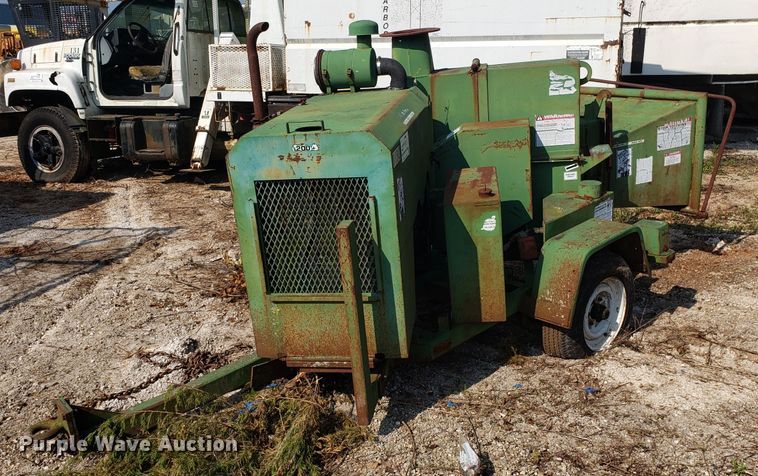image for item DH2797 1990 Bandit 200T wood chipper