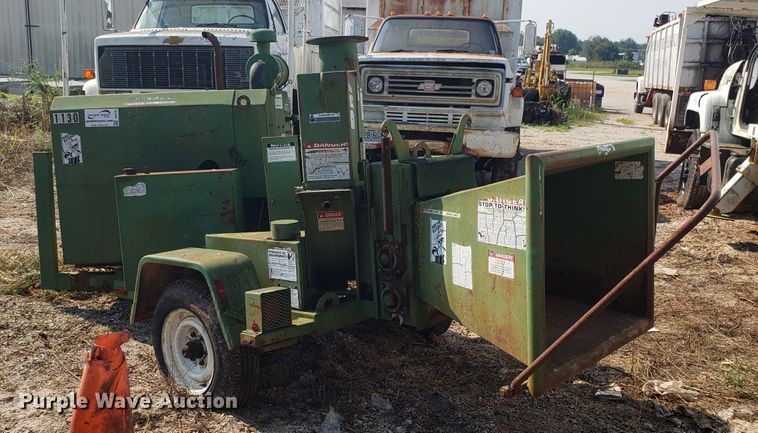 image for item DH2797 1990 Bandit 200T wood chipper