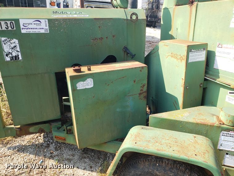 image for item DH2797 1990 Bandit 200T wood chipper