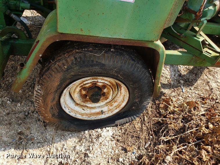 image for item DH2797 1990 Bandit 200T wood chipper