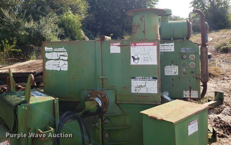 image for item DH2797 1990 Bandit 200T wood chipper