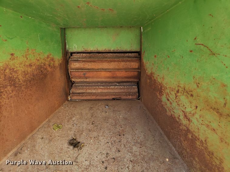 image for item DH2797 1990 Bandit 200T wood chipper