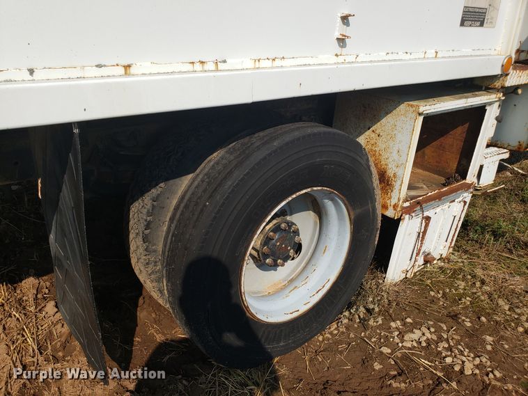 image for item DH2798 1990 Chevrolet Kodiak chipper truck