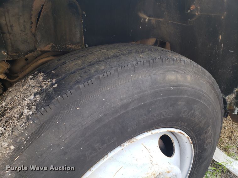 image for item DH2798 1990 Chevrolet Kodiak chipper truck