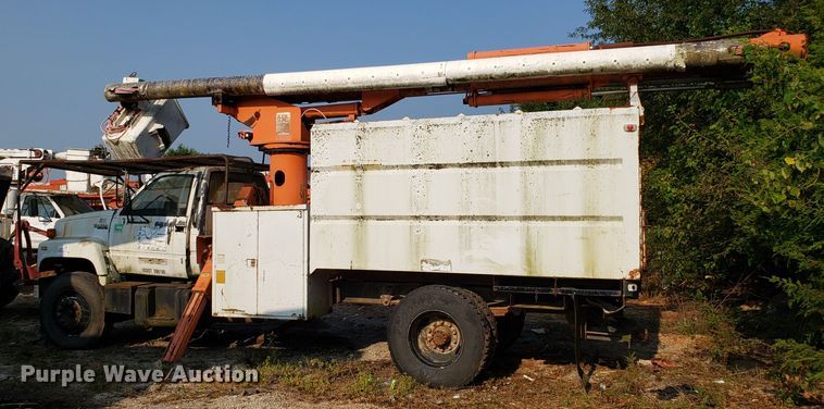 image for item DH2803 1992 GMC TopKick C6500 bucket truck