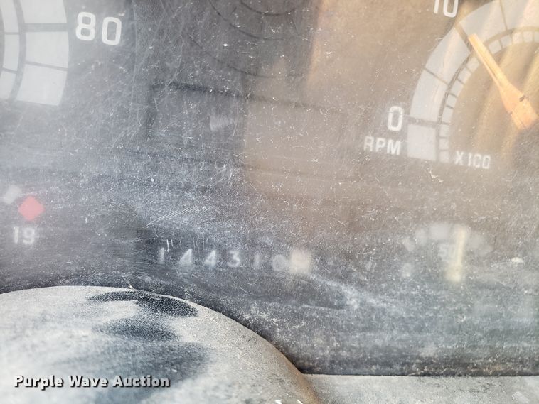 image for item DH2803 1992 GMC TopKick C6500 bucket truck