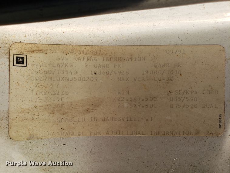 image for item DH2803 1992 GMC TopKick C6500 bucket truck