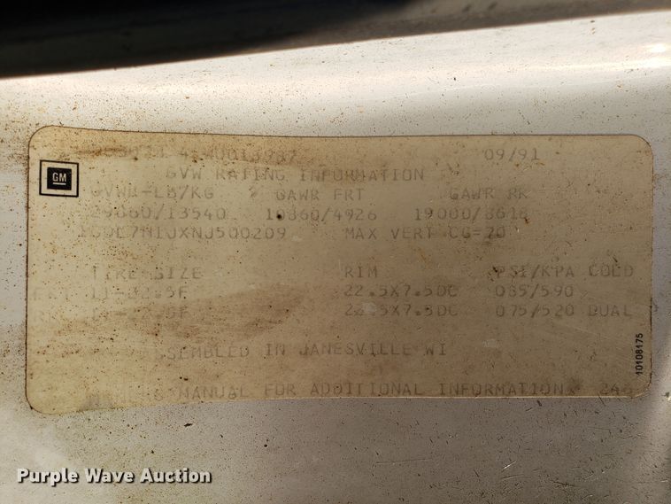 image for item DH2803 1992 GMC TopKick C6500 bucket truck