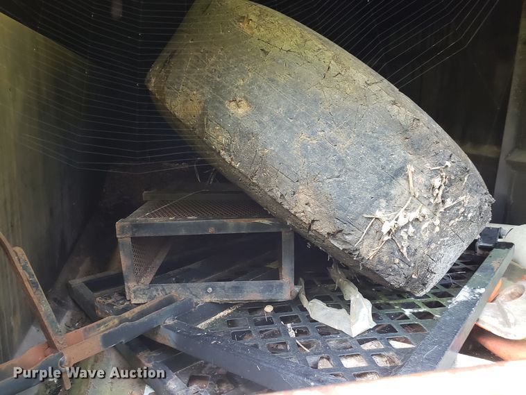 image for item DH2803 1992 GMC TopKick C6500 bucket truck