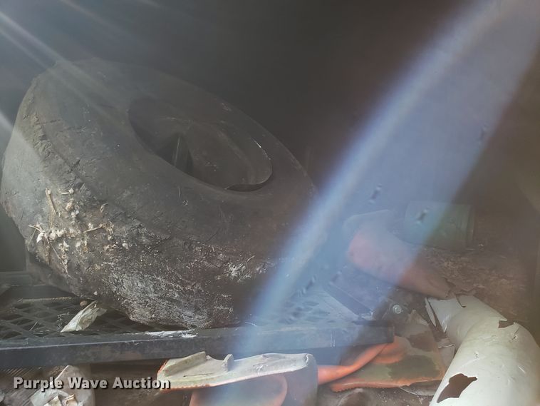 image for item DH2803 1992 GMC TopKick C6500 bucket truck