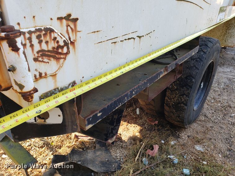 image for item DH2803 1992 GMC TopKick C6500 bucket truck