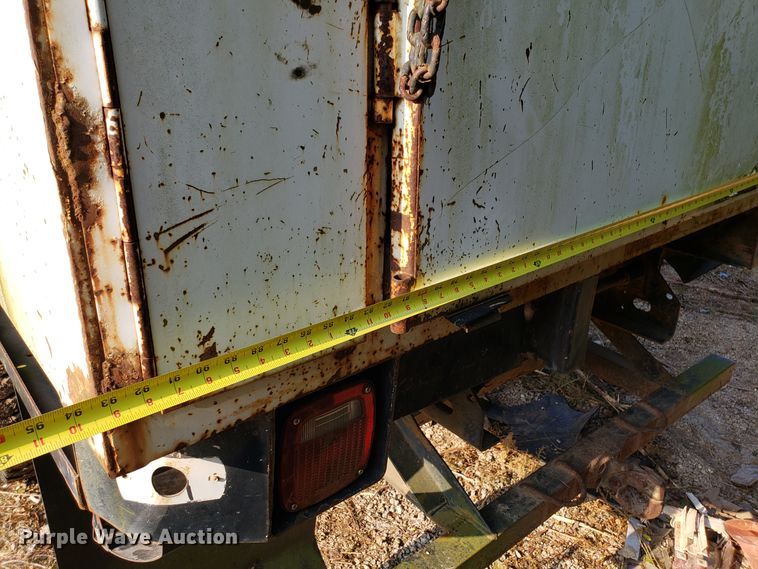 image for item DH2803 1992 GMC TopKick C6500 bucket truck