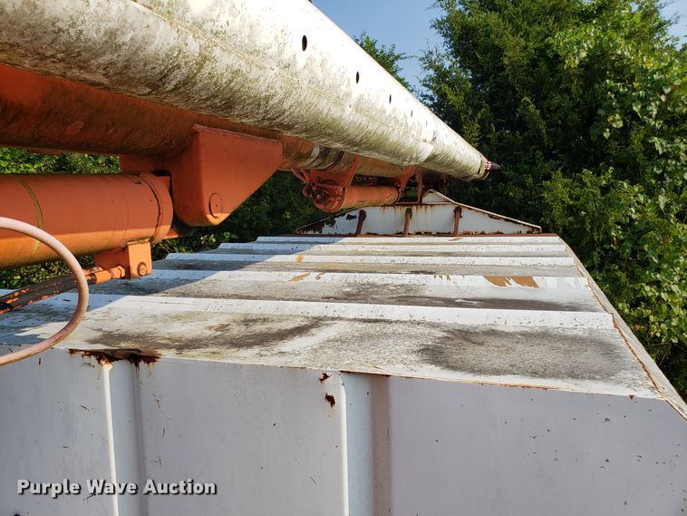 image for item DH2803 1992 GMC TopKick C6500 bucket truck