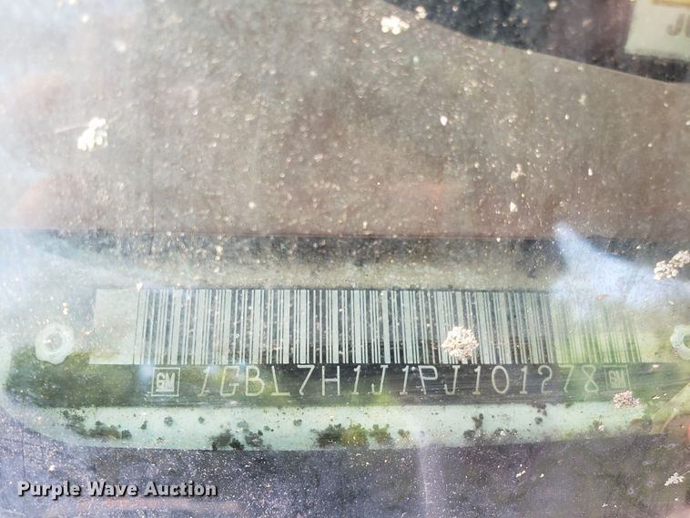 image for item DH2804 1993 Chevrolet Kodiak C6500 bucket truck