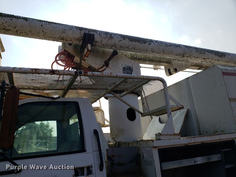 image for item DH2804 1993 Chevrolet Kodiak C6500 bucket truck