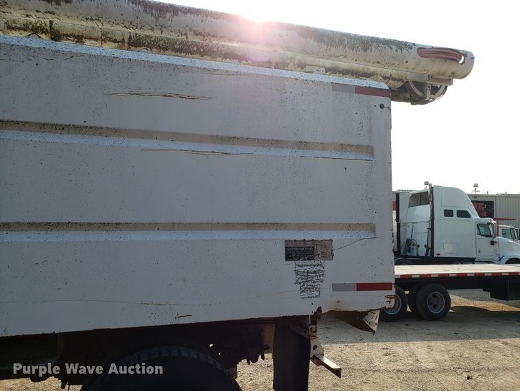 image for item DH2804 1993 Chevrolet Kodiak C6500 bucket truck