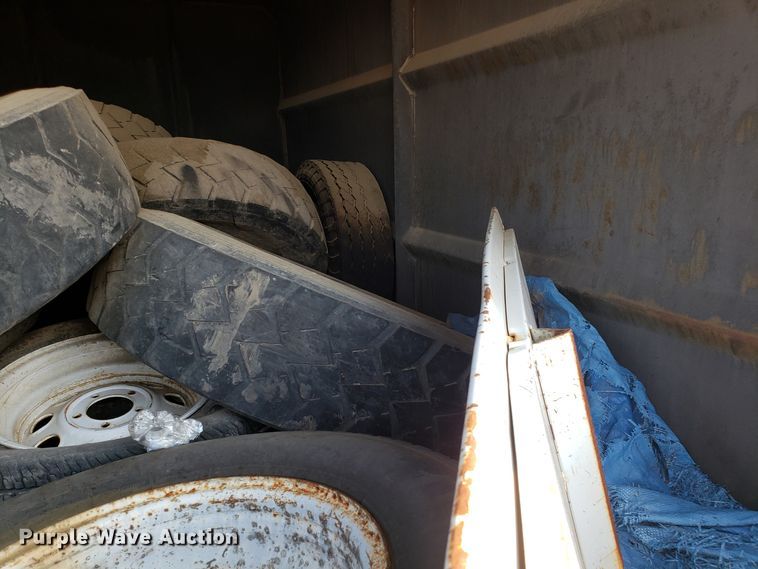 image for item DH2804 1993 Chevrolet Kodiak C6500 bucket truck